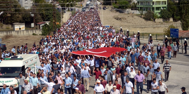 Sinop'ta köye yürümek isteyen gruba müdahale edildi