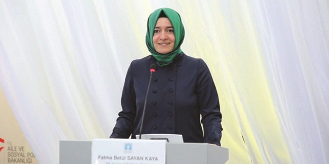 'FETÖ'yle mücadele tüm kamu kurumlarda sürüyor'