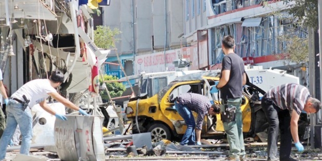 'Van'daki patlamada esnafn zararn devlet karlayacak'