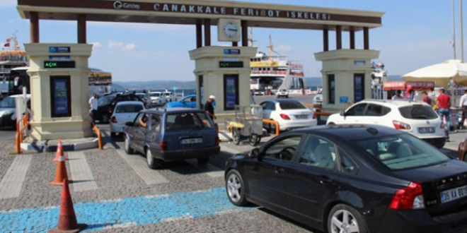 Tatilciler dönüş yoluna erken düştü