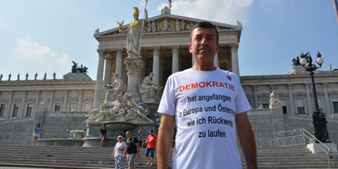 Trk doktordan Avrupa'ya 'demokrasi' tepkisi