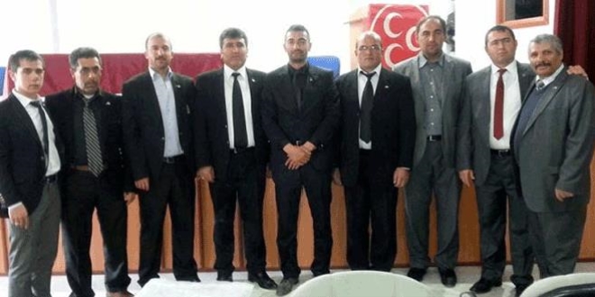 MHP'nin ilçe yönetimi istifa etti