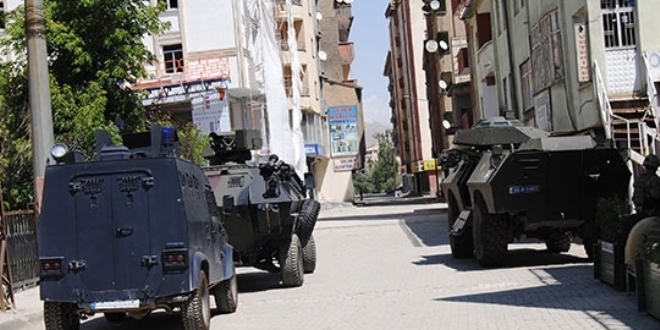 Yüksekova'daki sokağa çıkma yasağı kaldırıldı