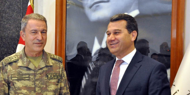Orgeneral Hulusi Akar, Vali Çelik ile bir araya geldi