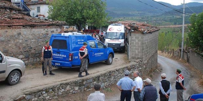 100 yaşındaki kayınvalidesini öldürüp intihar etti