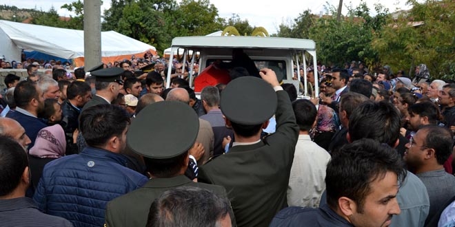 Şehit astsubay Kara, son yolculuğuna uğurlandı