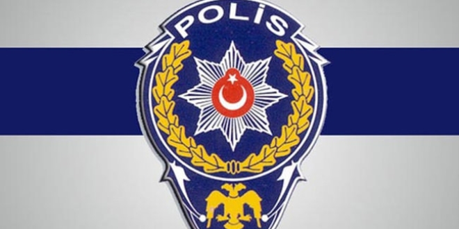 IŞİD'e katıldığı söylenen 15 yaşındaki kız polise teslim oldu