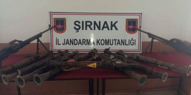 Şırnak'ta 8 RPG-7 roketatar ve 2 biksi ele geçirildi