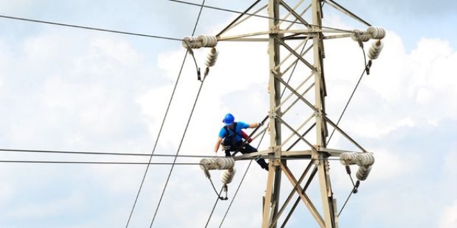 Elektrik dağıtım sektörüne standart geliyor