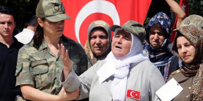 Oğlunun şehit olduğunu hacda öğrendi