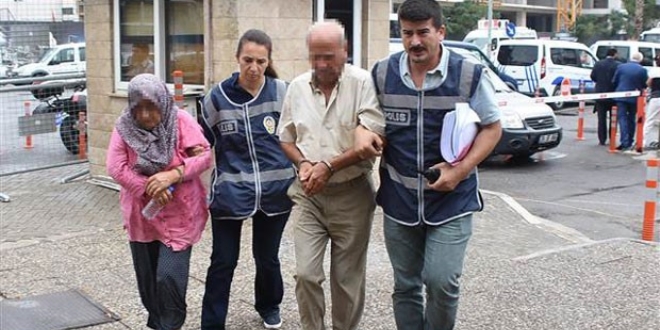 Kızlarının cesedini 21 yıl sakladılar