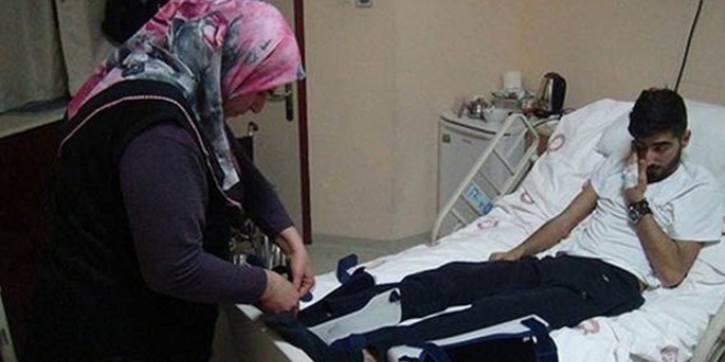 ��rencisini koruyan ��retmene s�rg�nden sonra g�revden alma