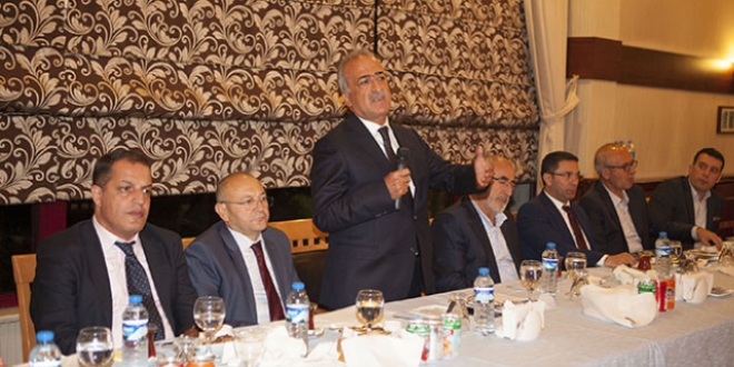 Rektör: Üniversitedeki cemaatleşmenin kökünü kazıyacağım