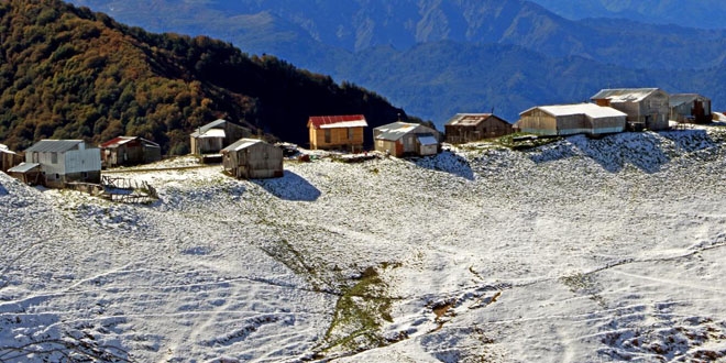 Artvin'in bazı yaylaları da beyaza büründü