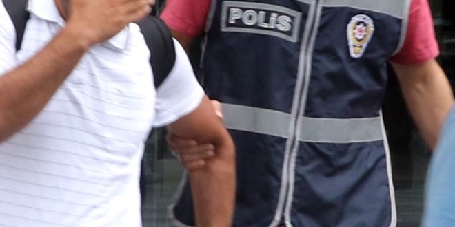 Erzurum'da 2'si Gülen'in akrabası 6 kişi gözaltına alındı