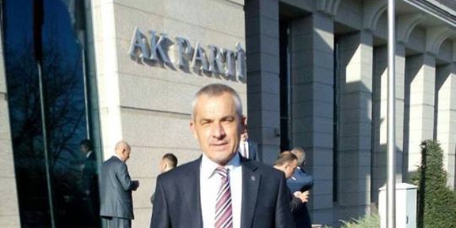 Kalp krizinden ölen AK Parti İlçe Başkanı toprağa verildi