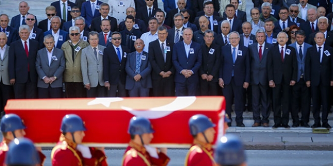 Eski Muğla Milletvekili Ergin için TBMM'de tören düzenlendi