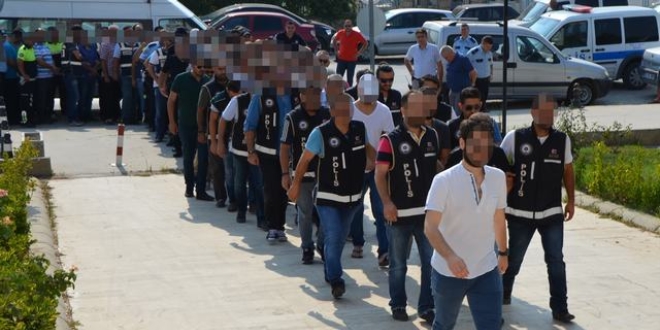 Kayseri'de 'ByLock' kullanan 35 kamu personeli adliyeye sevk edildi