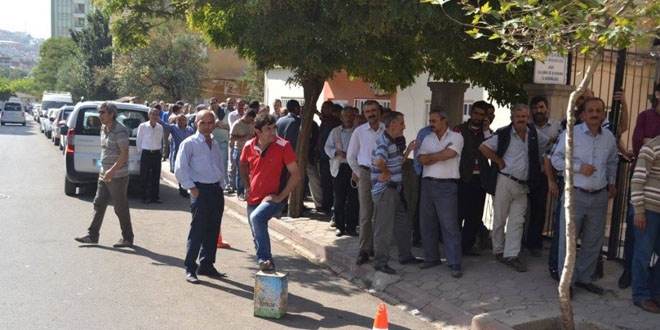 Okullarda çalıştırılacak 288 işçi kadrosu için 2 bin kişi başvurdu