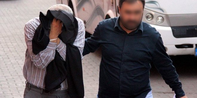 Kayseri merkezli operasyonda 18 kamu grevlisi tutukland
