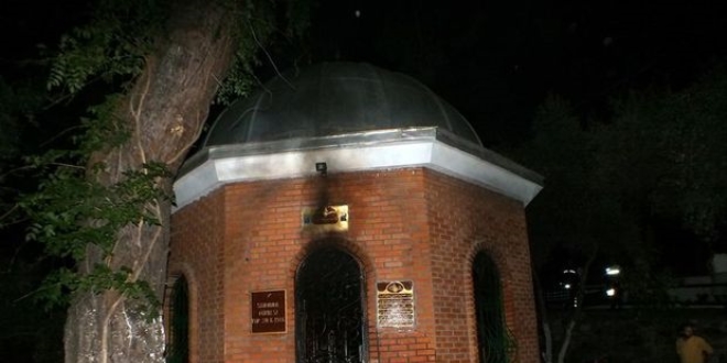 Marmaris'te, as�rl�k Sar�ana T�rbesi kundakland�