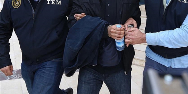 Bylock kullanan 12 öğretmen tutuklandı