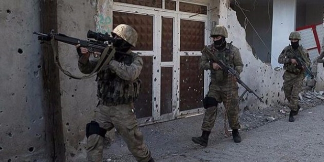 Siirt'te 20 terör örgütü mensubu yakalandı