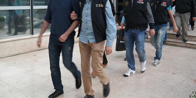 Afyonkarahisar'da 16 üniversite personeli tutuklandı