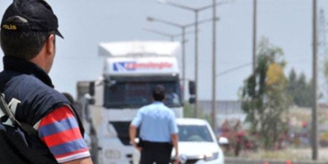 Tunceli'de bombalı araç alarmı