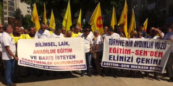 Mersin açığa alınan öğretmenler için imza kampanyası
