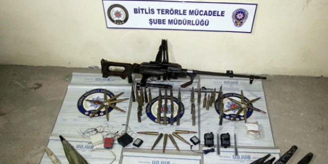 Bitlis'te PKK'ya gtrlen silah ve mhimmat ele geirildi