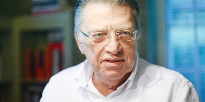 Mesut Yılmaz: FETÖ'nün iadesi labirente girebilir