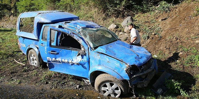 Samsun'da askeri ara� devrildi: 2 yaral�