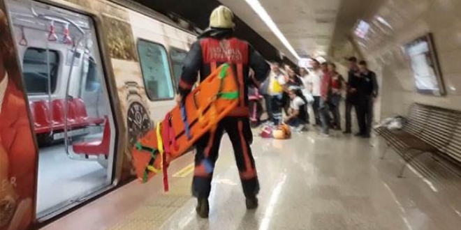 İstanbul'da metro raylarına düşen kadın yaralandı