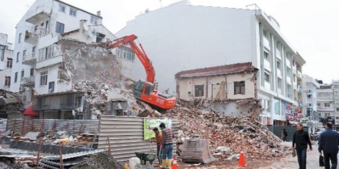 Kentsel dönüşümü Bornova'ya taşıdı