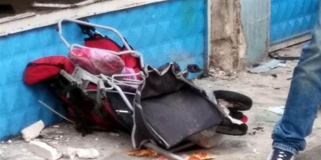 Kaldırıma çıkan aracın çarptığı çocuk öldü