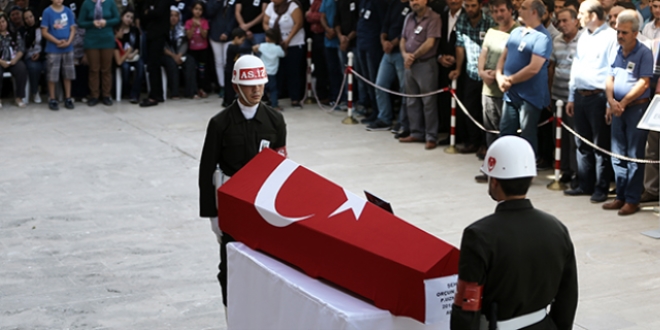 Piyade Uzman Çavuş, memleketi Adana'da toprağa verildi