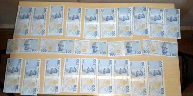 Tekirdağ'da 100 liralık 61 sahte banknot ele geçirildi