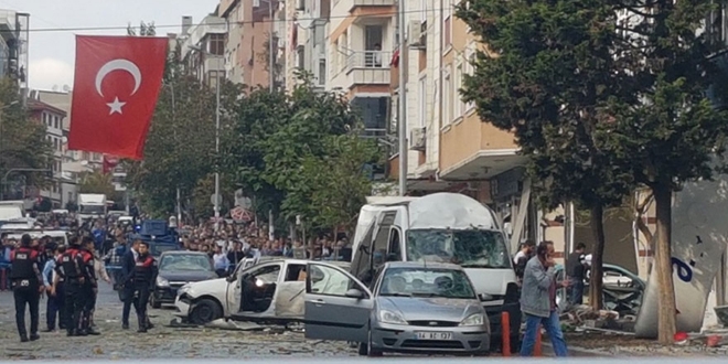 İstanbul'da patlama: 10 kişi yaralandı
