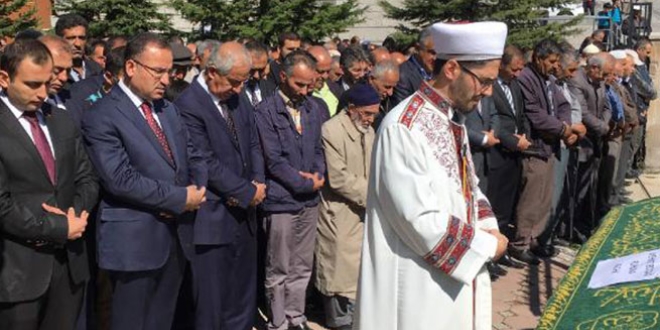 Adalet Bakanı Bozdağ'ın acı günü