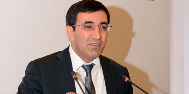 'Ak Parti'nin iktidarda kalma sebebi de�erlere ba�l� kalmak'