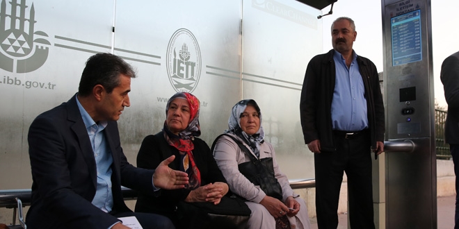 İETT çalışanları İstanbullu yolcularla empati yaptı