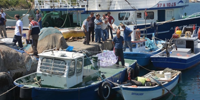 Kocaeli'de denize d��en bal�k�� bo�uldu