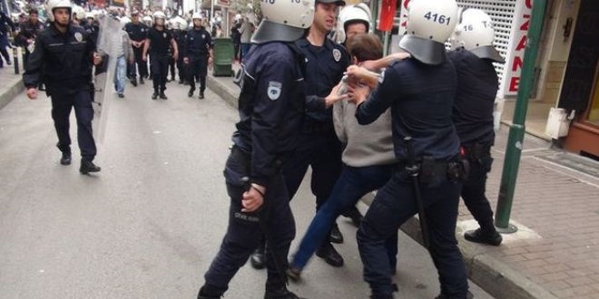 Bursa'da izinsiz gsteri: 29 gzalt