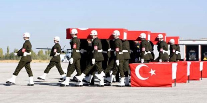Şemdinli şehitleri memleketlerine uğurlandı