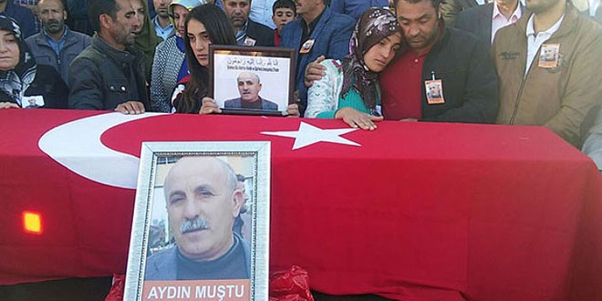 Saldırıya uğrayan Ak Parti'li başkan yardımcısı toprağa verildi