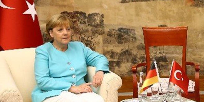 Merkel, Babakan Yldrm'a taziye mektubu gnderdi