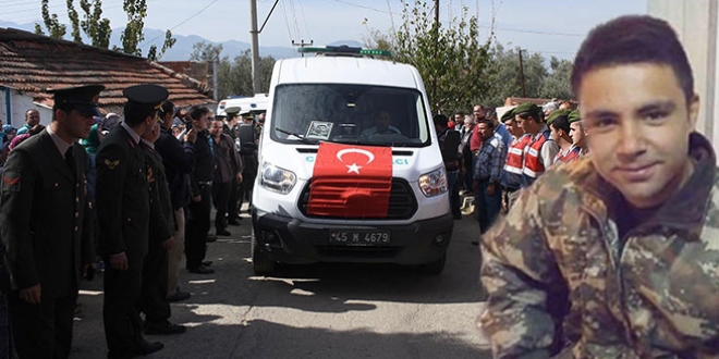 Şehit onbaşı gözyaşlarıyla uğurlandı
