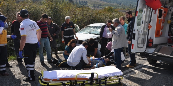 Bursa'da trafik kazas: 1 l, 5 yaral