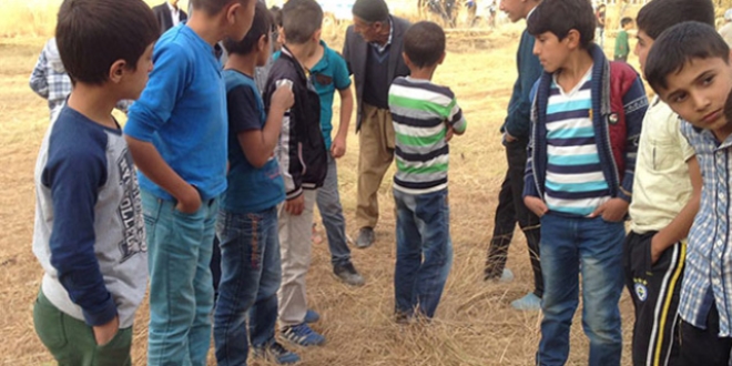 �ocuklar�n bo� arazide buldu�u cisim patlad�: 1 �l�